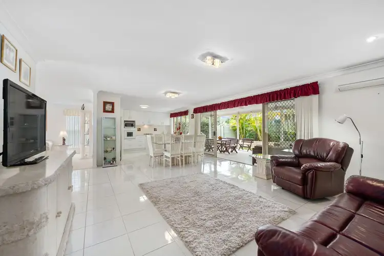 8 Birmingham Street, Eatons Hill QLD 4037