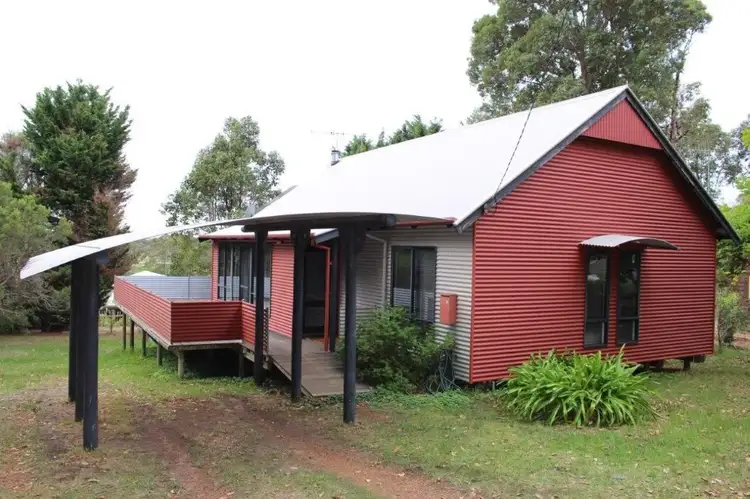 10 Powley Street, Denmark WA 6333
