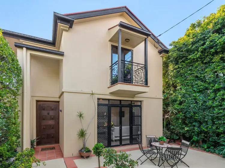73 Lilly Street, Sherwood QLD 4075