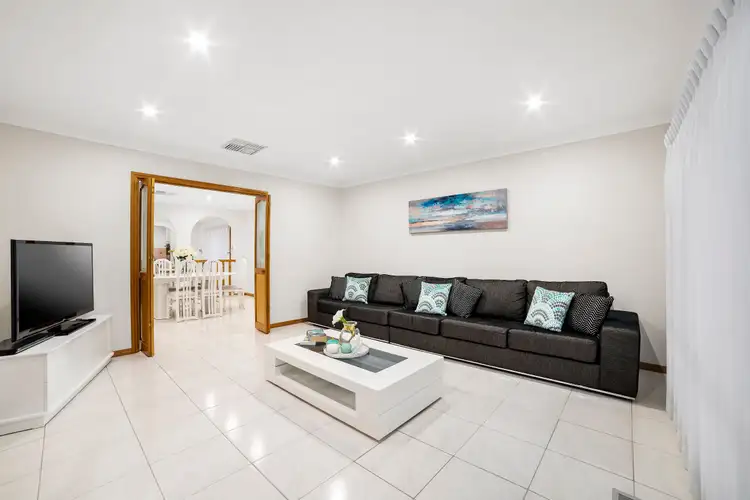 Second view of Homely house listing, 18 Hutchins Circuit, Bundoora VIC 3083