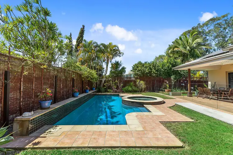 18 George Street, Tewantin QLD 4565