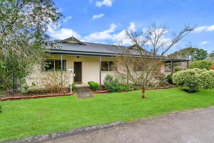 Second view of Homely house listing, 7 Garrod Place, Stirling SA 5152