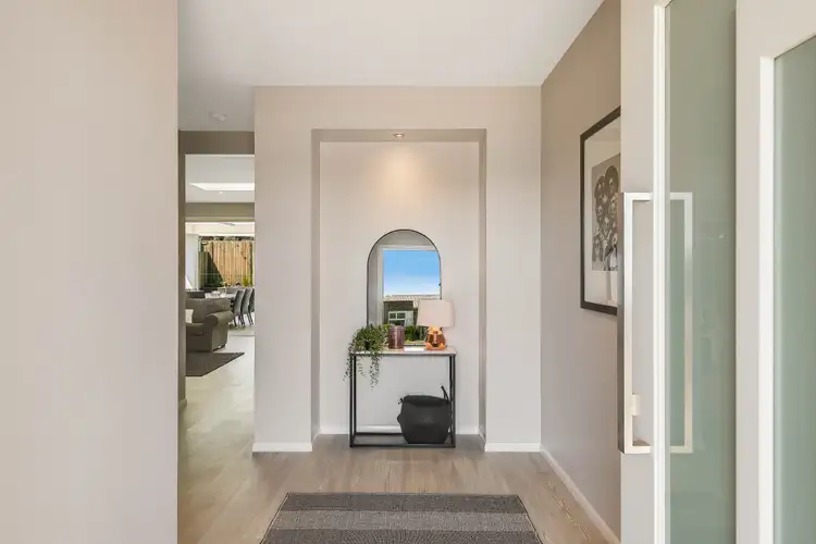 Second view of Homely house listing, 20 Daniells Close, Middle Ridge QLD 4350