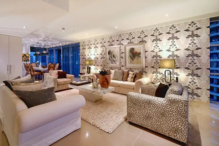 26 Breaker Street, Main Beach QLD 4217