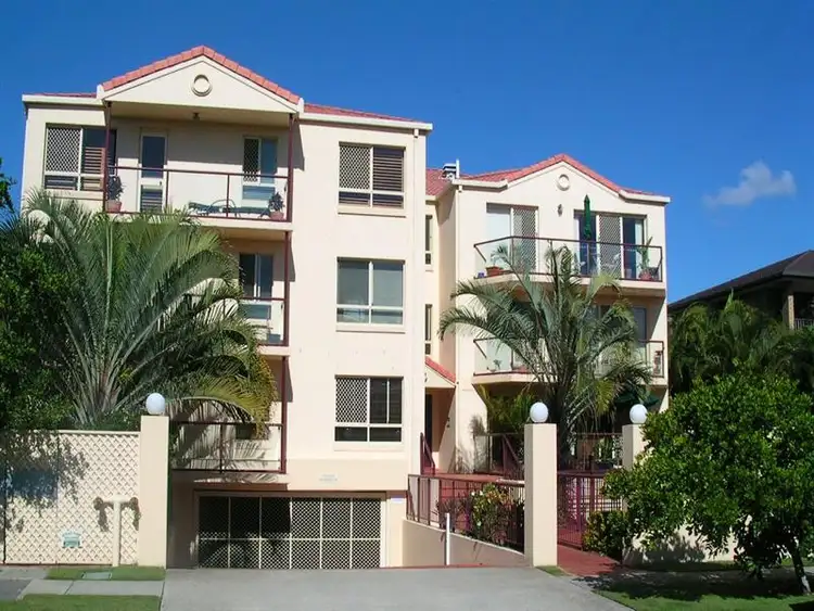 8/32 Ocean Street, Mermaid Beach QLD 4218