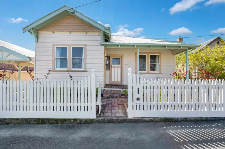 108 Brougham Street, Soldiers Hill VIC 3350