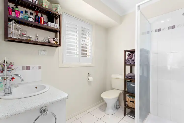 Fifth view of Homely house listing, 10 Claudia Crescent, Drouin VIC 3818