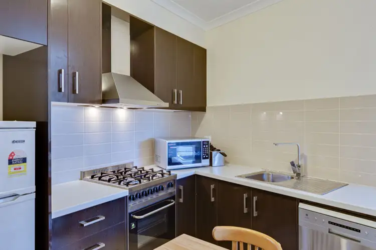 4/213-215 Albert Street, Reservoir VIC 3073