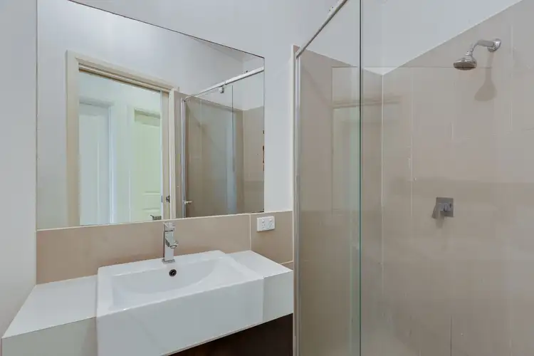 Fifth view of Homely unit listing, 4/213-215 Albert Street, Reservoir VIC 3073