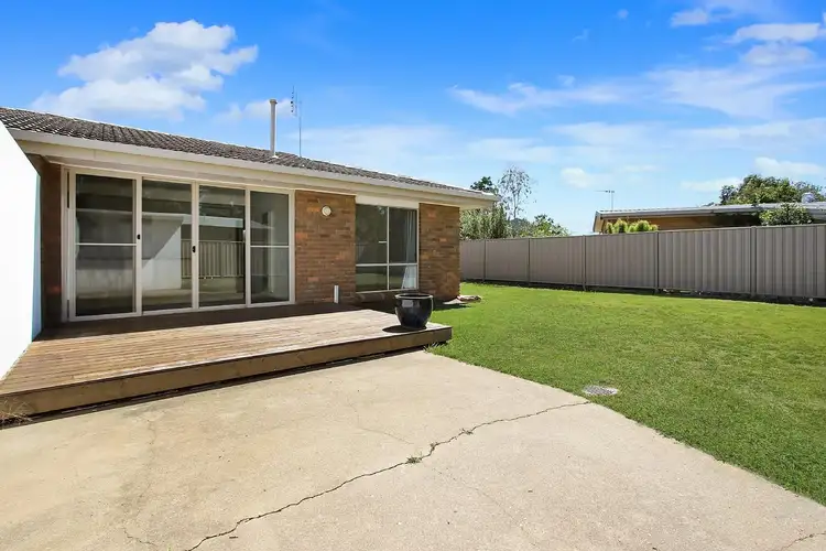 Main view of Homely unit listing, 2/4 Cook Street, Benalla VIC 3672
