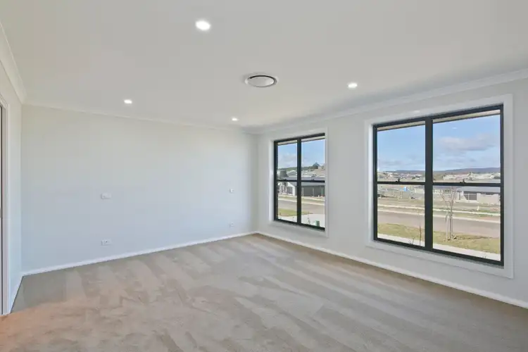 Sixth view of Homely house listing, 12 Quiberon Way, Goulburn NSW 2580