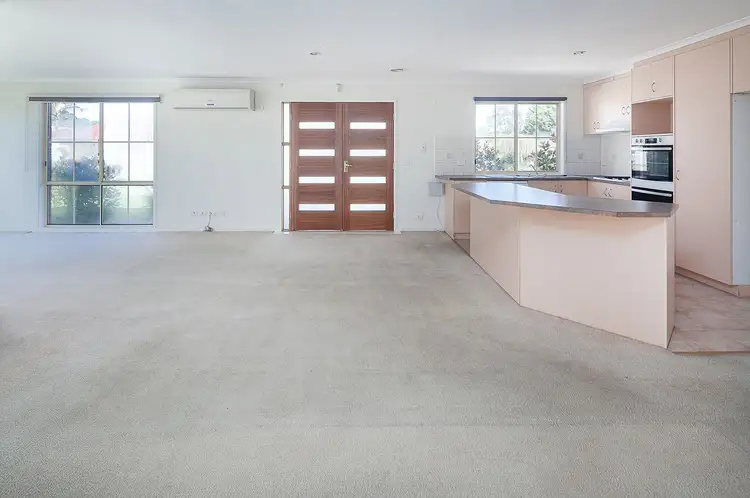 Second view of Homely house listing, 4 Allington Place, Langwarrin VIC 3910