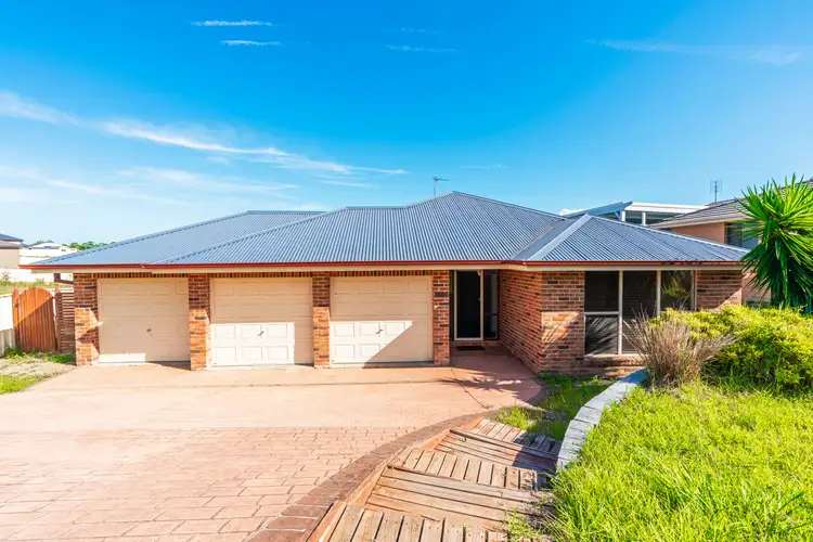 44 Warrigal Street, Nowra NSW 2541