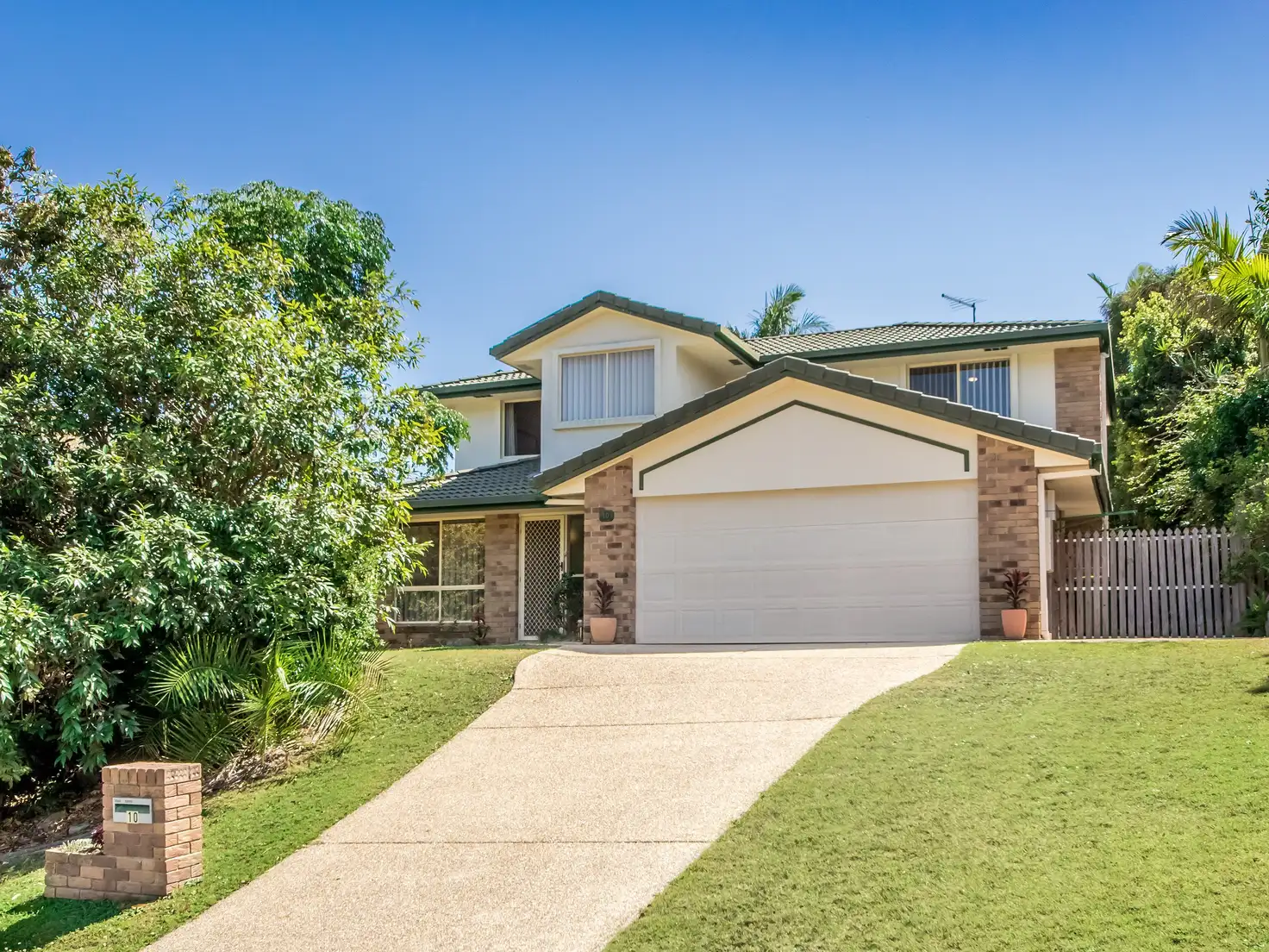 Main view of Homely house listing, 10 Hillgrove Court, Oxenford QLD 4210