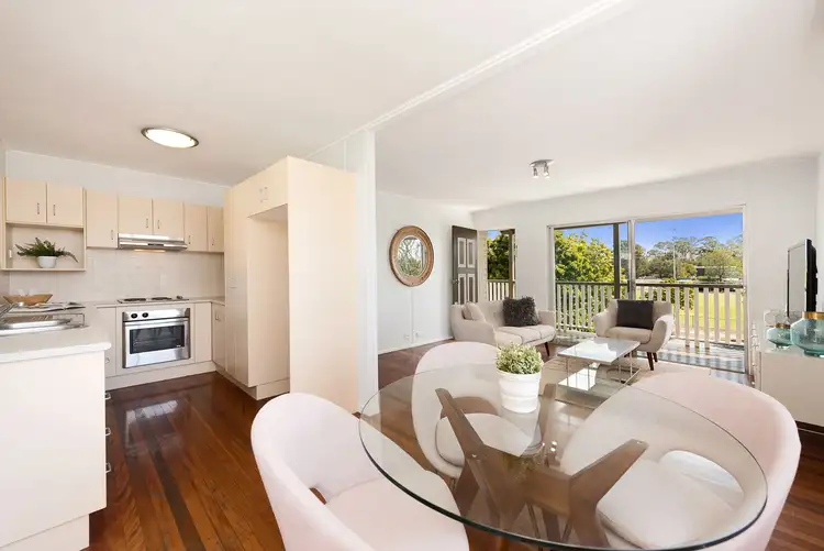 74 Scrub Road, Carindale QLD 4152