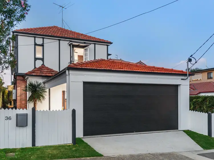 36 Rossiter Parade, Hamilton QLD 4007