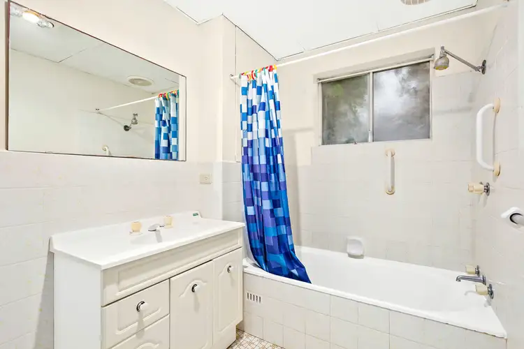 Fourth view of Homely unit listing, 2/23 Hillcrest Street, Wollongong NSW 2500