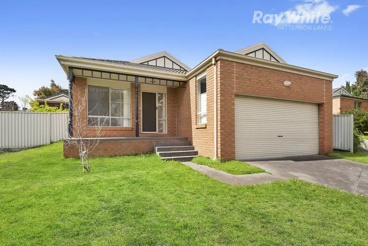 3 Cardiff Grove, Cranbourne East VIC 3977