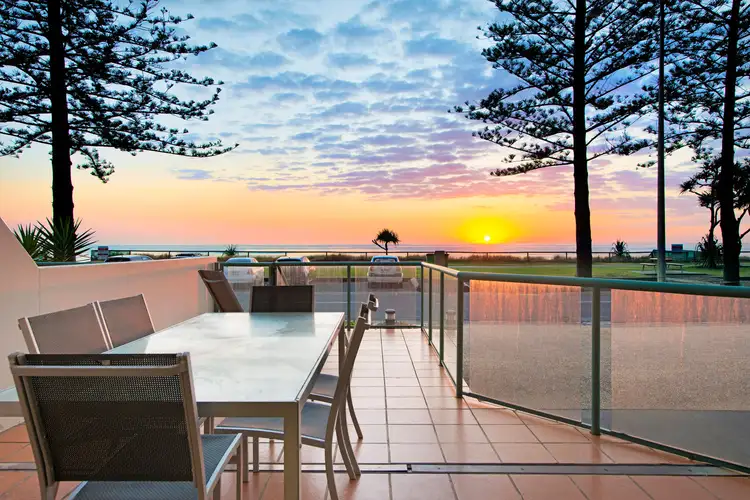 5/28 Marine Parade, Miami QLD 4220