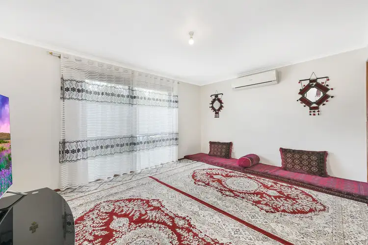 Fifth view of Homely house listing, 2 Jonathan Court, Eumemmerring VIC 3177