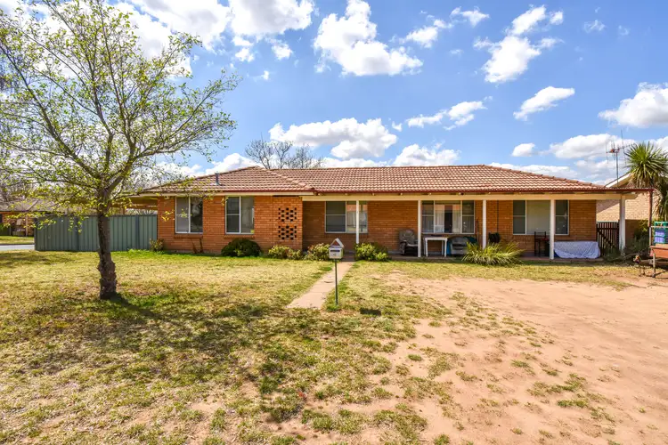 1 Bouffler Close, Kelso NSW 2795