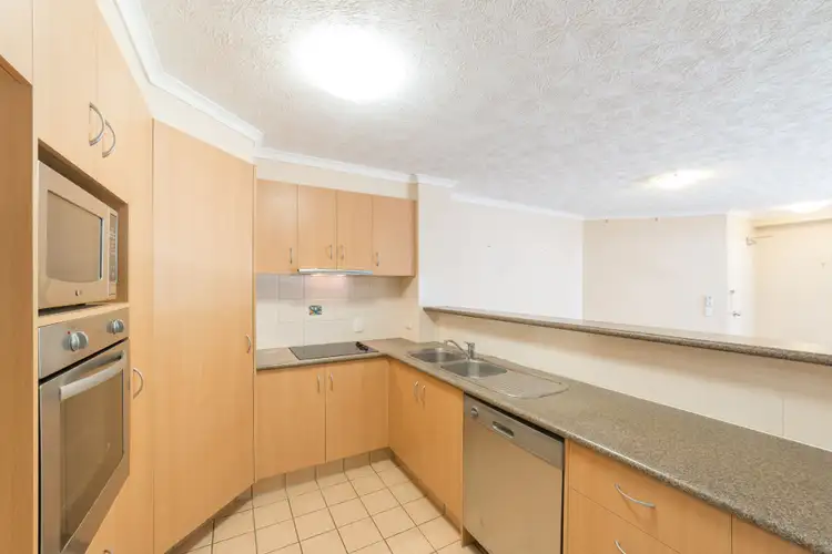 12/16-26 Sykes Court, Southport QLD 4215