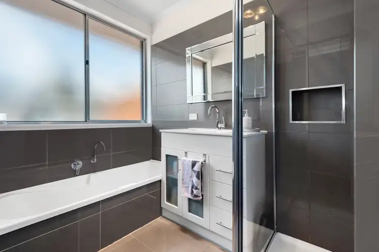 Sixth view of Homely house listing, 33 Alexander Crescent, Frankston VIC 3199
