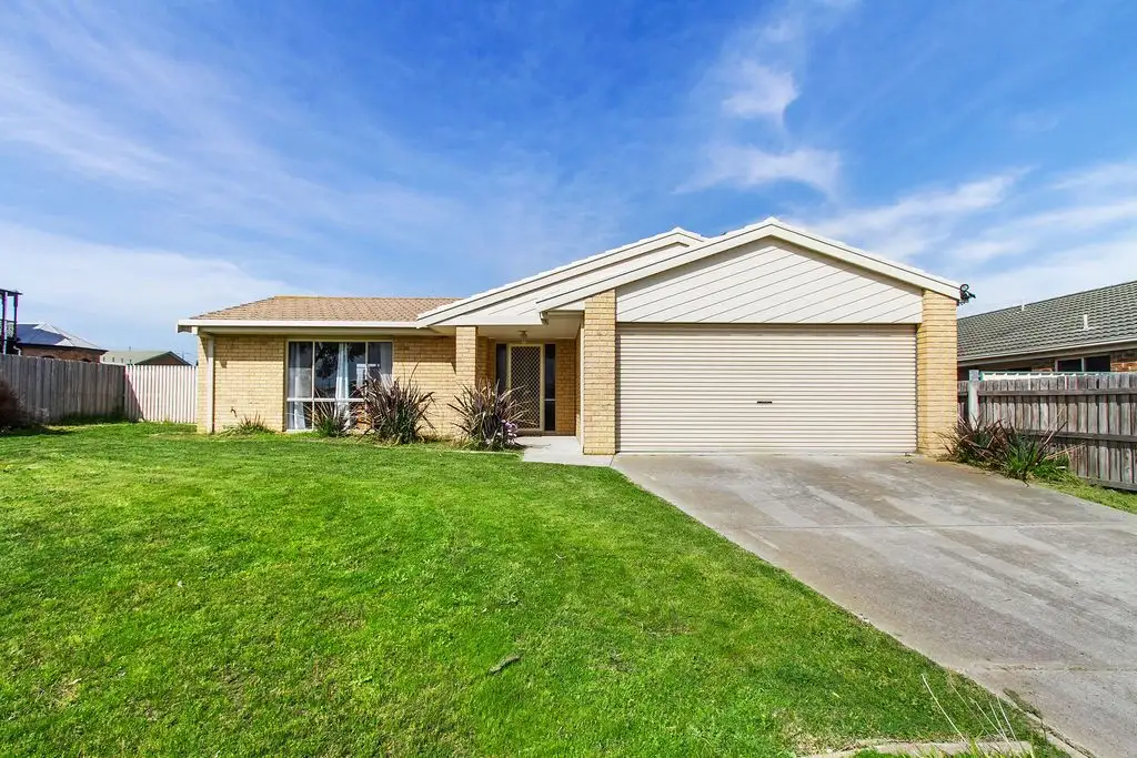 Main view of Homely house listing, 42 Tulloch Way, Traralgon VIC 3844