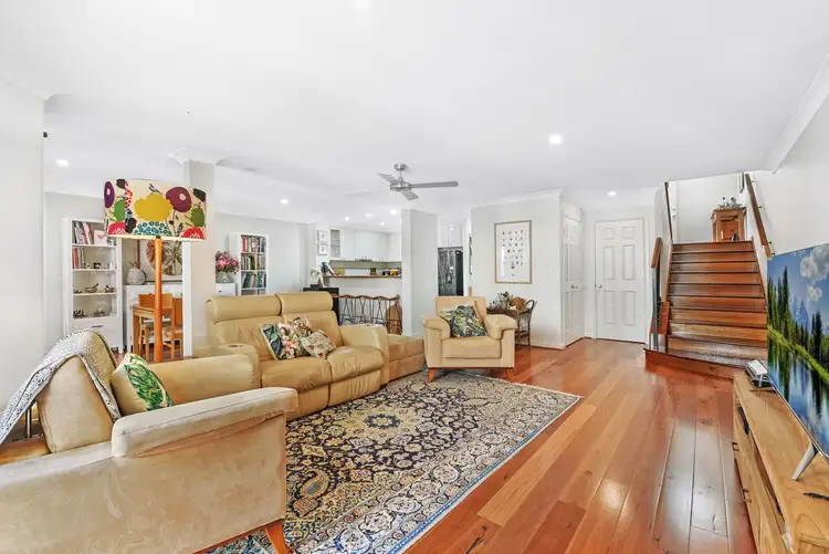 2/100 Apollo Cotlew Street East, Southport QLD 4215