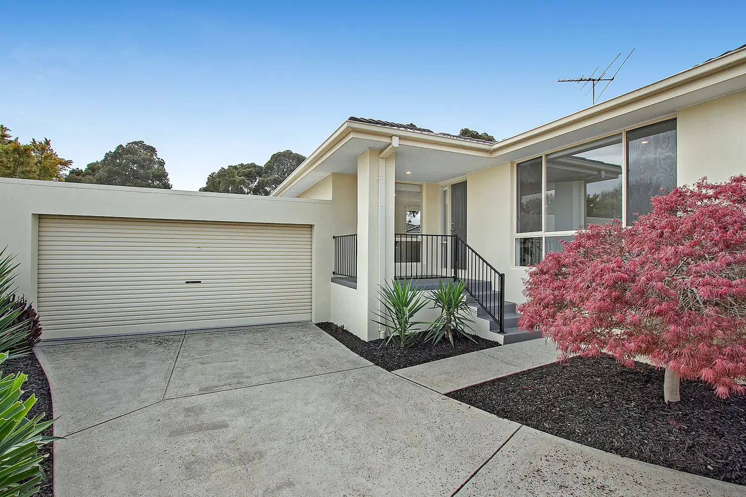 Main view of Homely house listing, 2/16 Mantung Crescent, Rowville VIC 3178