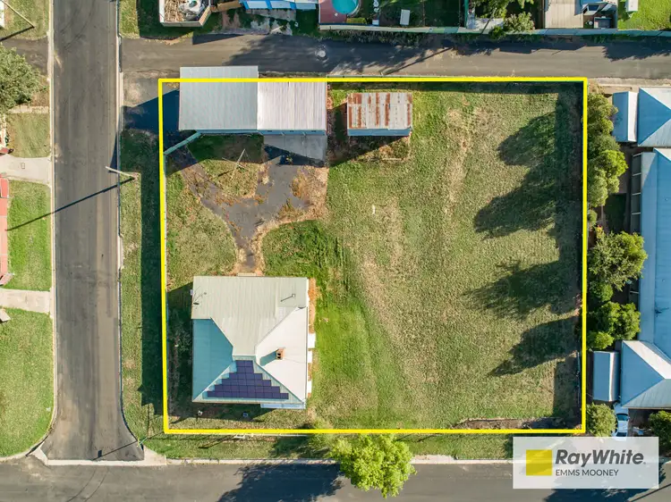11 Waugoola Street, Cowra NSW 2794