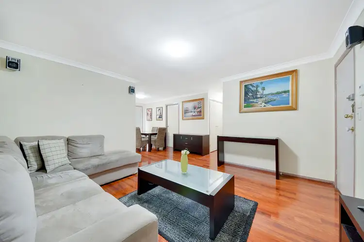 Third view of Homely house listing, 10/6 Wickfield Circuit, Ambarvale NSW 2560