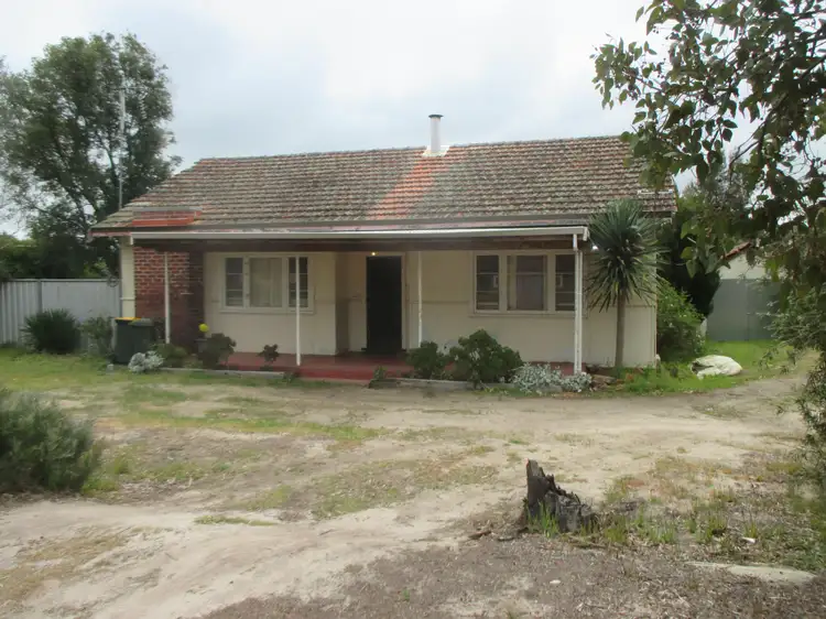 15 Conroy Street, Katanning WA 6317