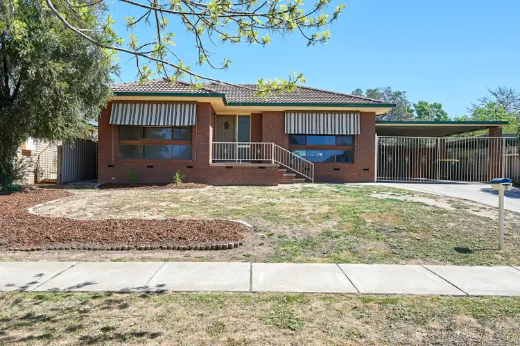 8 Pugsley Avenue, Estella NSW 2650