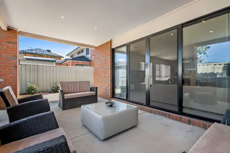 Fifth view of Homely house listing, 17 Long Island Circuit, Craigieburn VIC 3064