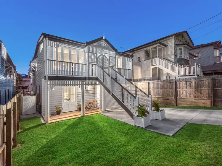 52 Watson Street, Camp Hill QLD 4152