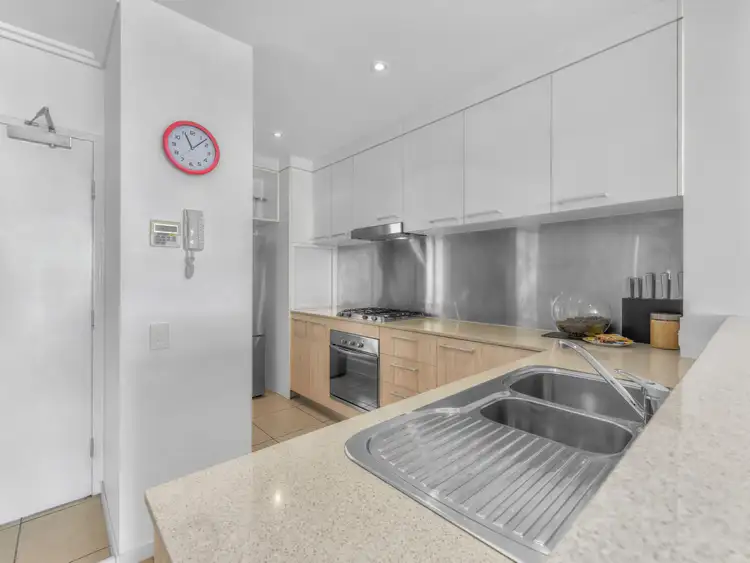 Fifth view of Homely apartment listing, 353/51 Hope Street, Spring Hill QLD 4000