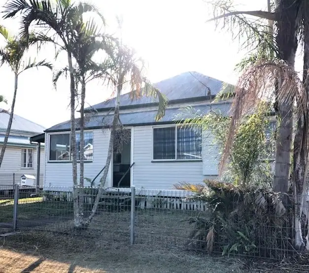 194 Ferry Street, Maryborough QLD 4650