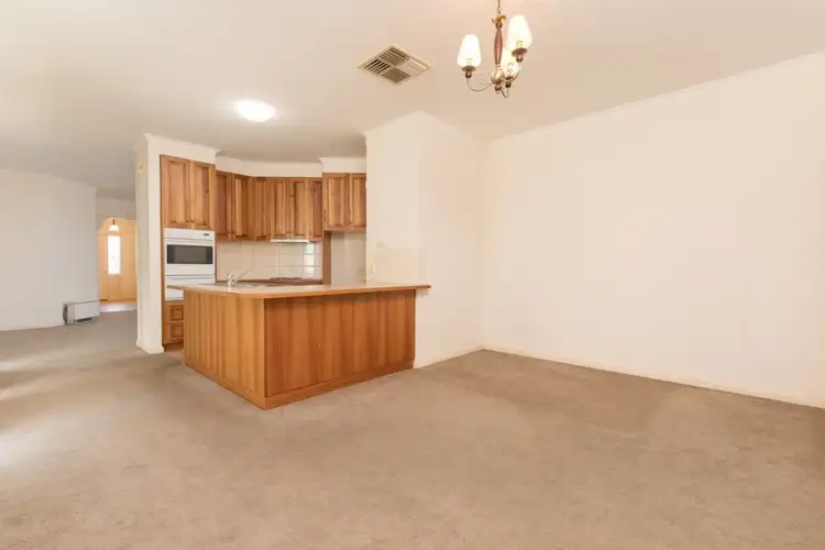 Fifth view of Homely house listing, 5/6-8 Sapphire Court, Mildura VIC 3500