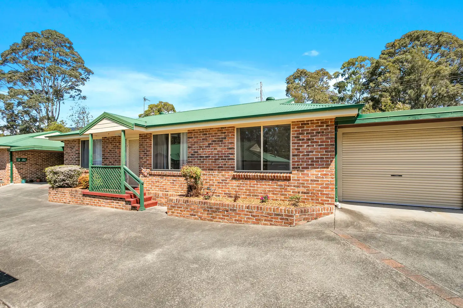 Main view of Homely villa listing, 2/32 Mayfield Circuit, Albion Park NSW 2527