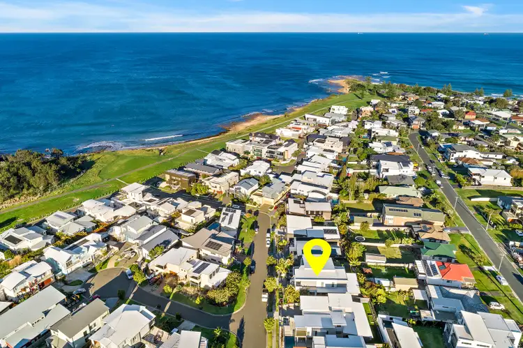 Third view of Homely house listing, 32 Aragan Circuit, Bulli NSW 2516