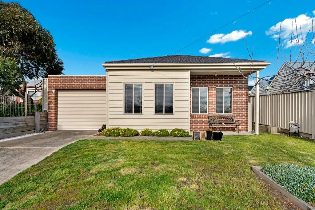 Main view of Homely townhouse listing, 31 Heales Street, Mount Pleasant VIC 3350