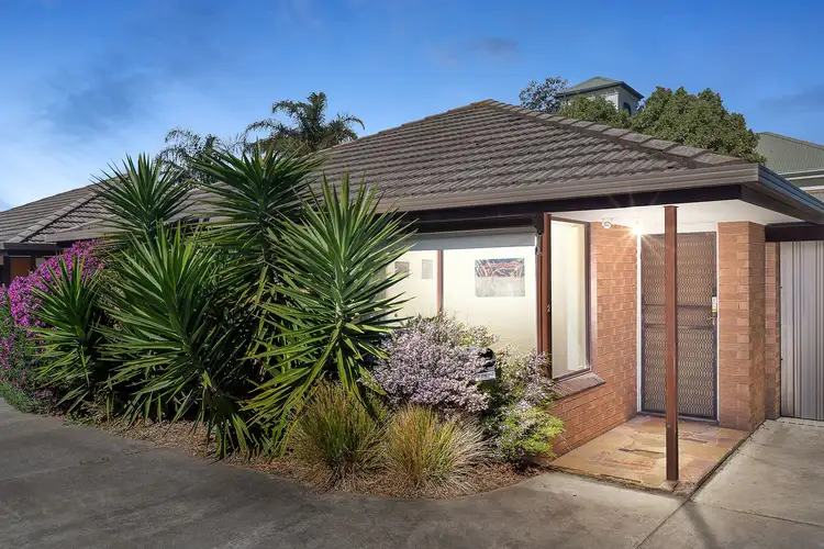 2/24 Bear Street, Mordialloc VIC 3195