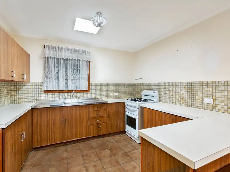 Fourth view of Homely house listing, 4 Kuranya Way, Morphett Vale SA 5162