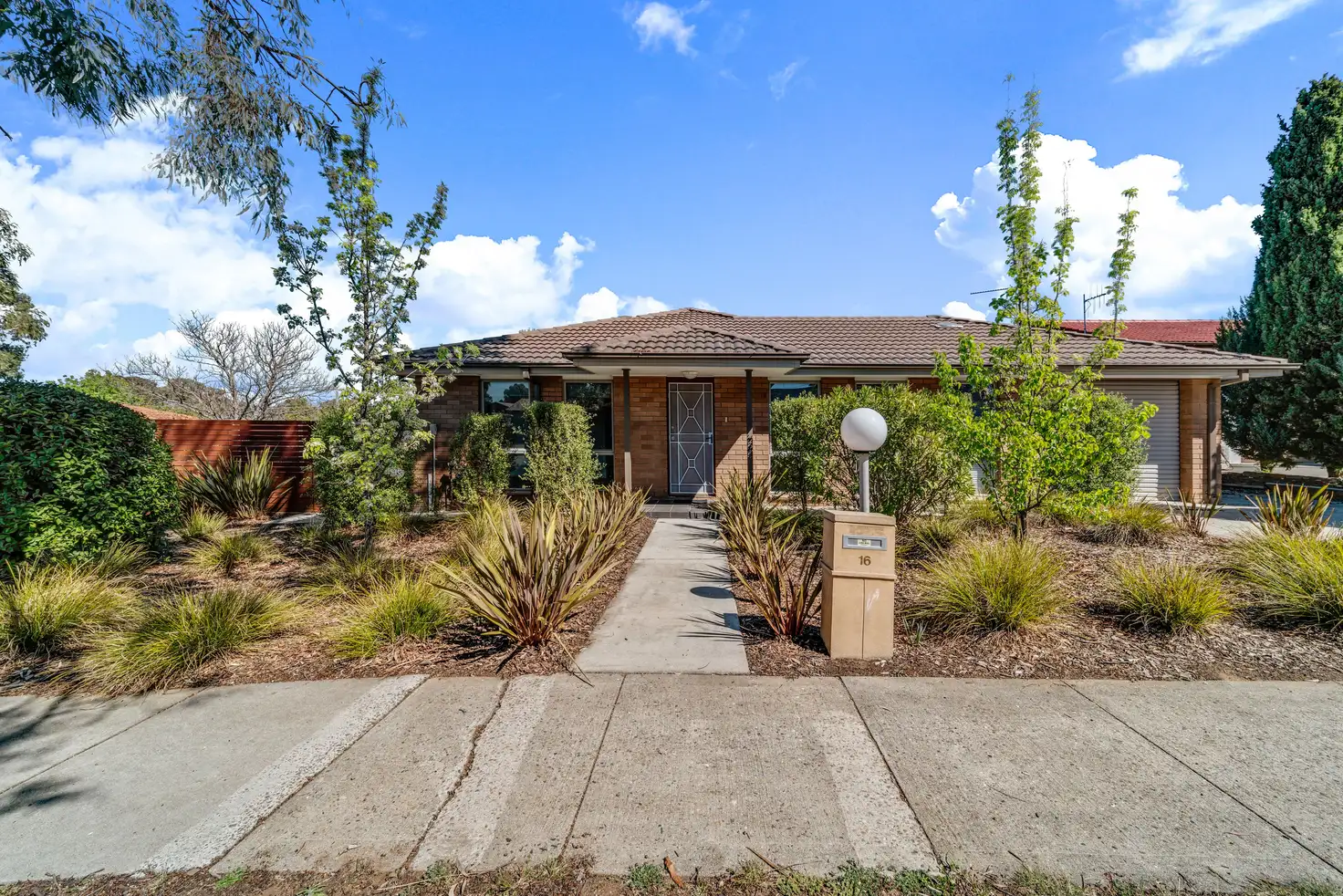 Main view of Homely townhouse listing, 16 Castley Circuit, Kambah ACT 2902