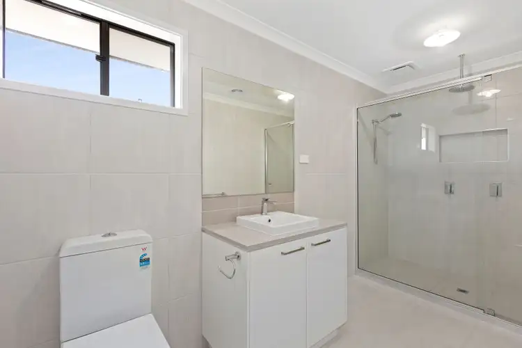 Fifth view of Homely house listing, 10 Kenyan Avenue, Clyde VIC 3978