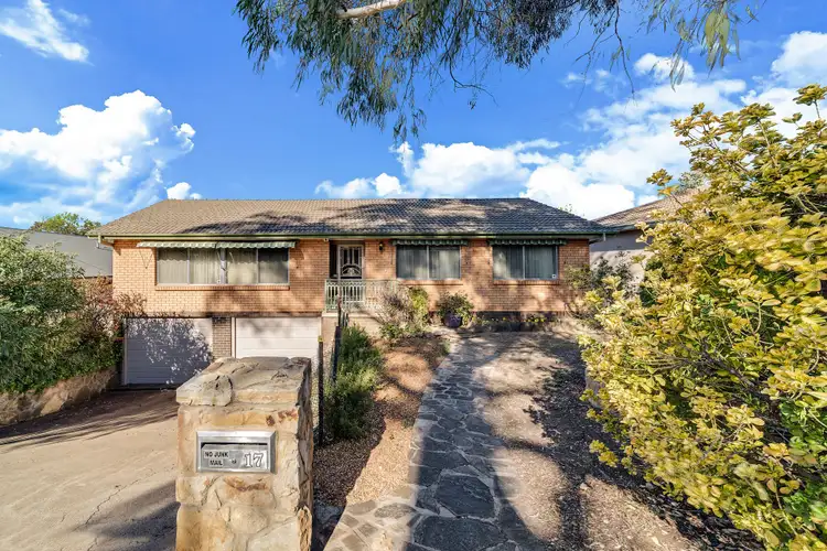 17 Mayo Street, Weetangera ACT 2614
