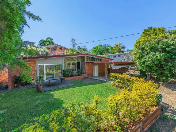 131 Akuna Street, Kenmore QLD 4069