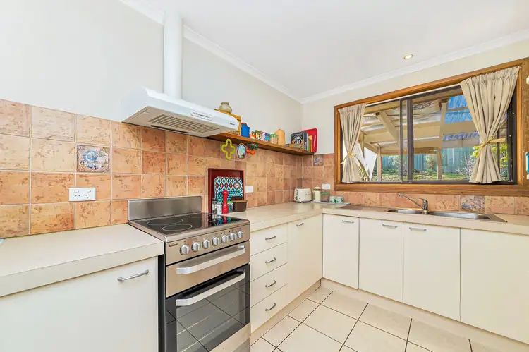 Sixth view of Homely house listing, 10 Doyle Place, Karabar NSW 2620