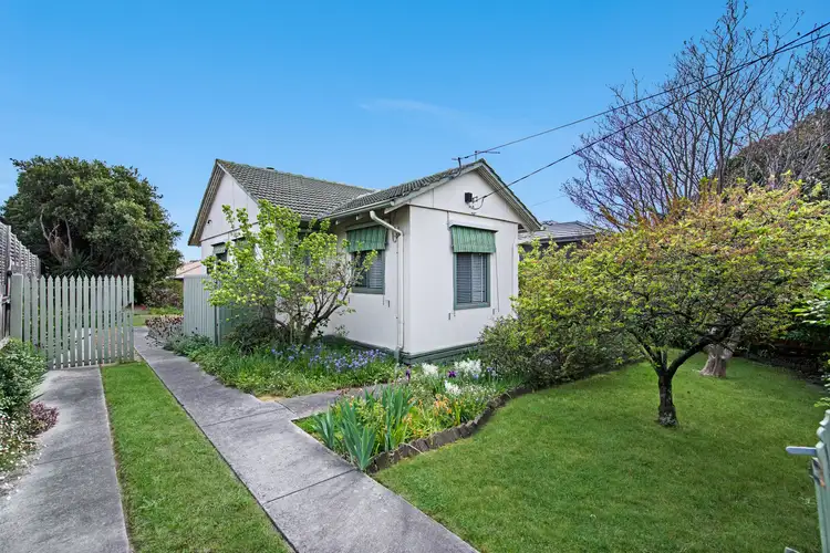 11 Bega Street, Chadstone VIC 3148